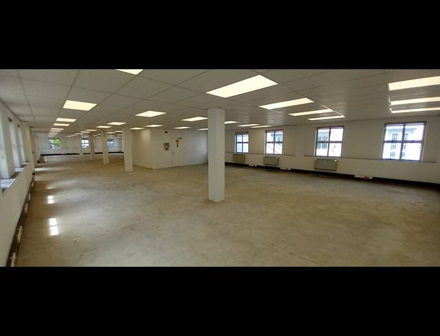 419M² OFFICE TO LET IN BRYANSTON